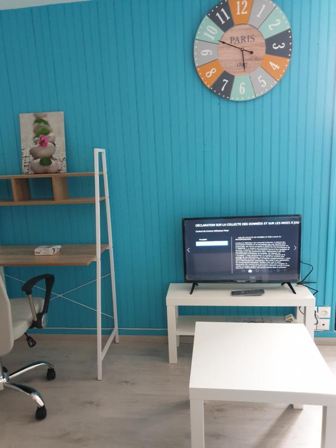 Appartement entier meublé à Beaumont proche Futuroscope et Poitiers Technopole Esterno foto