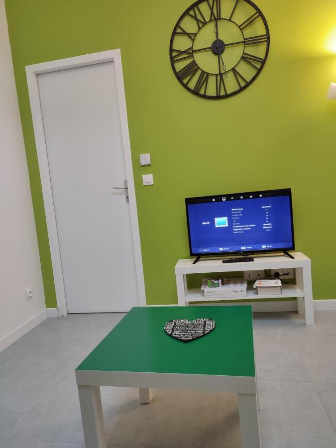 Appartement entier meublé à Beaumont proche Futuroscope et Poitiers Technopole Esterno foto