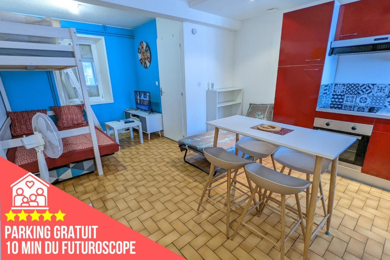 Appartement entier meublé à Beaumont proche Futuroscope et Poitiers Technopole Esterno foto