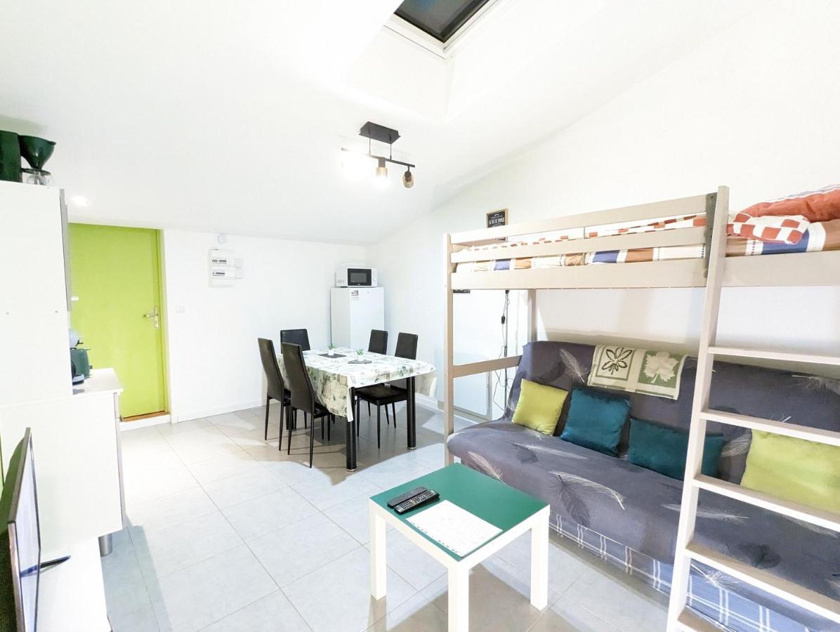 Appartement entier meublé à Beaumont proche Futuroscope et Poitiers Technopole Esterno foto